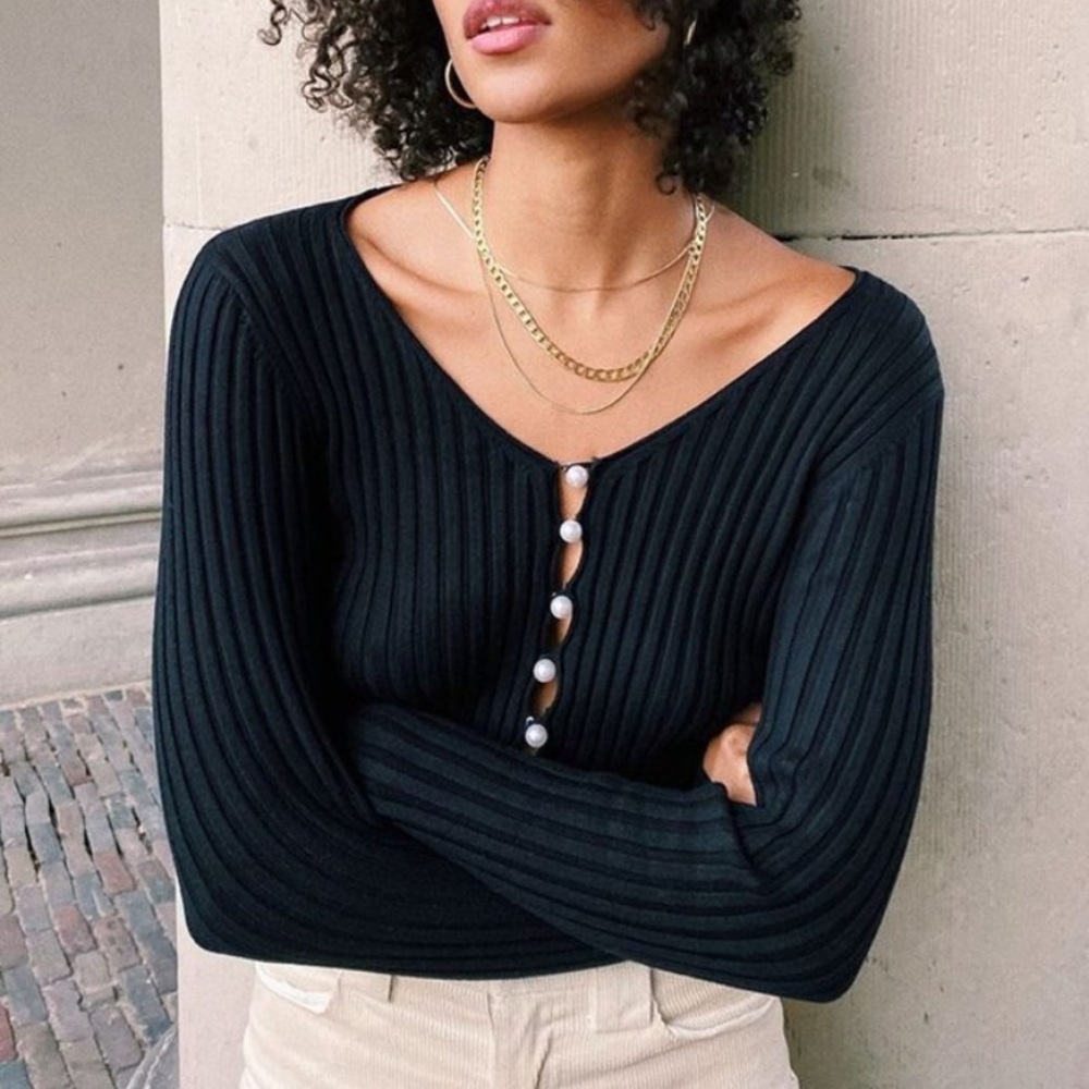 Verge girl pearl button cardigan top